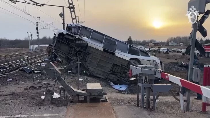 РЖД выплатят по 3 млн семьям погибших в ДТП в Ярославской области РЖД выплатят по 3 млн семьям погибших в ДТП в Ярославской области