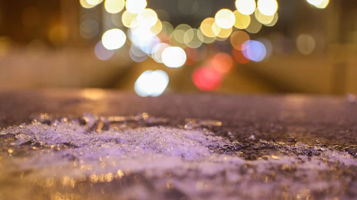 «Желтый» уровень опасности из-за гололедицы объявили в Москве до утра 29 ноября «Желтый» уровень опасности из-за гололедицы объявили в Москве до утра 29 ноября