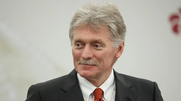 Песков: Кремль не располагает информацией об отъезде Суркова из России