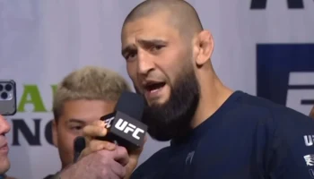 Чимаев победил Дю Плесси и стал новым чемпионом UFC