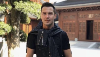 С продюсером Димы Билана Эдуардом Барком простились на Троекуровском кладбище