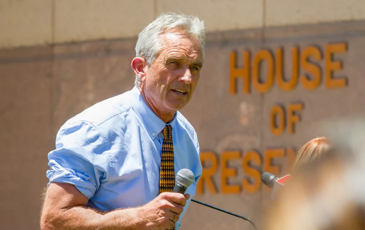 Кеннеди-младший раскрыл, кто сорвал переговоры России и Украины в 2022 году Кеннеди-младший раскрыл, кто сорвал переговоры России и Украины в 2022 году