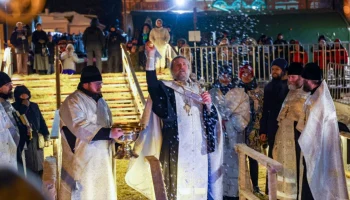 В Москве к Крещению дополнительно обеспечили водой более 30 церквей и храмов