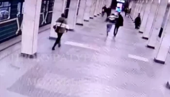 Суд арестовал мужчину, толкнувшего девушку под поезд на станции &laquo;Войковская&raquo;