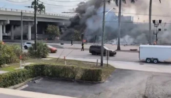 WPTV: легкомоторный самолет потерпел крушение рядом с аэропортом во Флориде