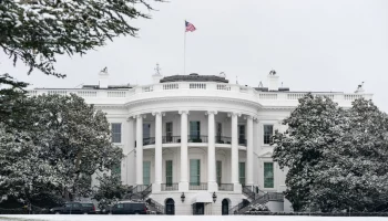 &laquo;Сумасшедшие&raquo;:&nbsp;экс-аналитик ЦРУ Макговерн рассказал о планах США на Украине