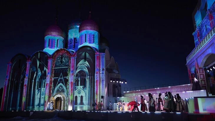 В кинопарке "Москино" прошла яркая премьера постановки "Соборная площадь" В кинопарке "Москино" прошла яркая премьера постановки "Соборная площадь"