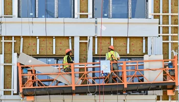 Незаконное расширение площади пресекли в Троицком административном округе