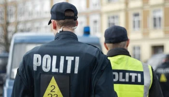 TV2: автомобиль наехал на толпу людей в Копенгагене