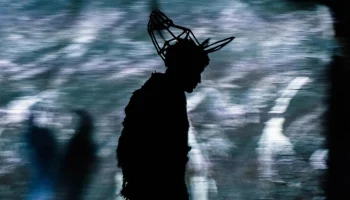 Победительница конкурса "Таланты" поставила спектакль в театре "Шалом"