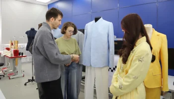 Заммэра Ракова: Студенты московского колледжа впервые представили коллекцию на неделе моды в Китае