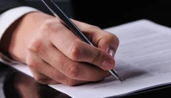 "Газпром" подписал соглашения с китайской CNPC по "Силе Сибири"