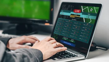 В Госдуме предложили запретить делать ставки на спорт людям младше 21 года