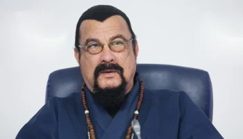 Актер Стивен Сигал раскритиковал кинематограф США из-за "плохих русских"