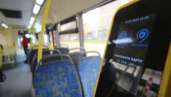 Москвичи более 25 тысяч раз оценили работу наземного транспорта через QR-коды