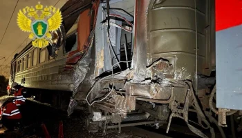 Прокуратура начала проверку по факту столкновения электропоезда с платформой в Подмосковье