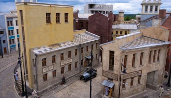 Фурсин: В кинопарке &laquo;Москино&raquo; воссозданы 34 копии известных зданий России и Европы