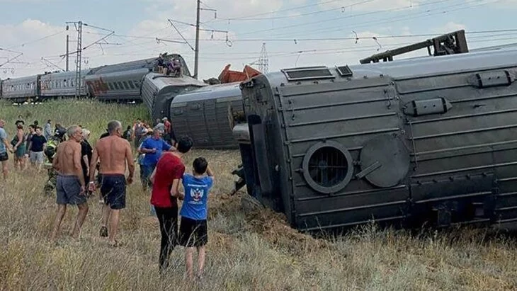 Пять пострадавших госпитализированы после схода вагонов поезда под Волгоградом Пять пострадавших госпитализированы после схода вагонов поезда под Волгоградом