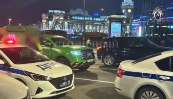 Водителю, сбившему пешеходов на Бережковской набережной, предъявлено обвинение