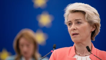 Politico: Уголовное дело фон дер Ляйен о закупке вакцин передали Евросоюзу