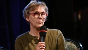 Театрального режиссера Наталью Ковалеву госпитализировали