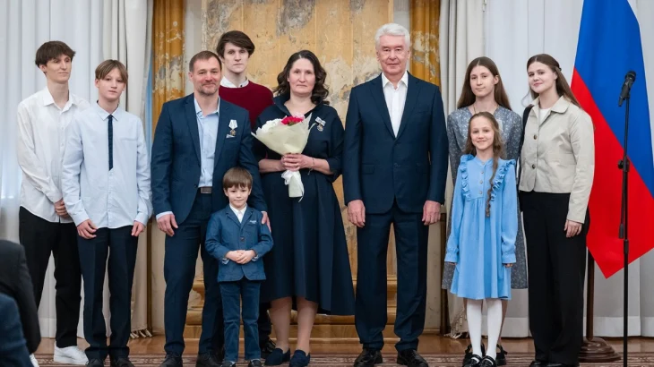 Сергей Собянин: «Родительская слава» — награда, которая трогает сердца Сергей Собянин: «Родительская слава» — награда, которая трогает сердца