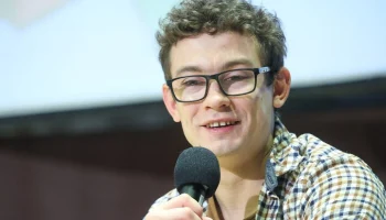 Племянник Хоя возмутился выбором Кологривого для роли солиста "Сектора Газа"