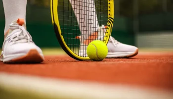 Украинская теннисистка Ястремская не стала жать руку россиянке после матча