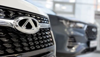 Подорожают в полтора раза: какие марки авто уйдут из РФ после повышения утильсбора