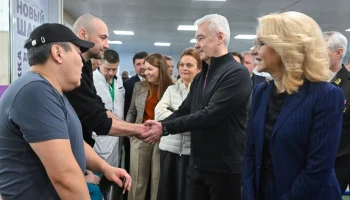 Собянин рассказал о системной помощи по протезированию для участников СВО