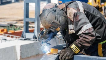 Началось строительство путепровода через МЦД-2 на севере Москвы