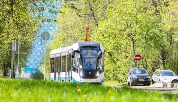 Собянин: в Москву поставят 100 новых односекционных трамваев "Львенок-Москва"