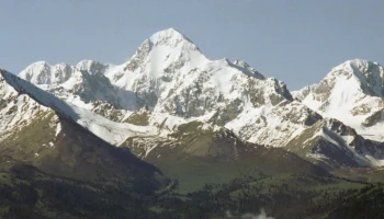 Спасатель Легошин: альпинистка Наговицина находится на фатальной высоте на пике Победы