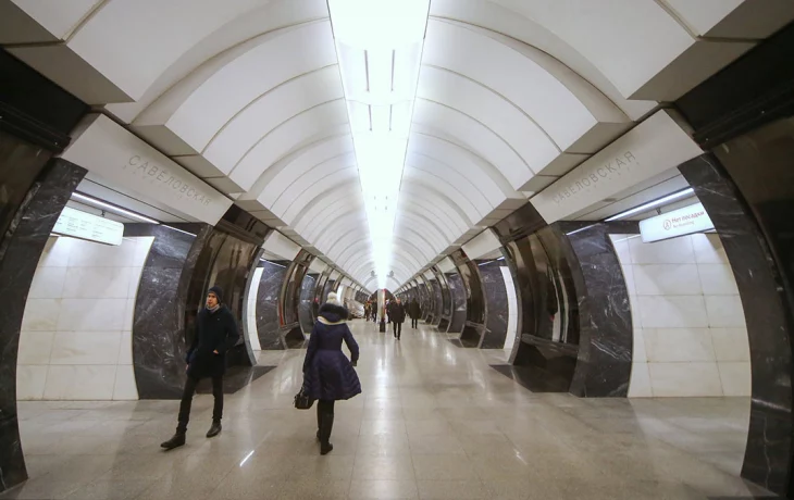 Выставка детских рисунков открылась в метро ко Дню матери