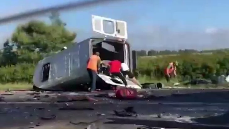 Причиной массового ДТП под Рязанью стал выезд автобуса на встречную полосу Причиной массового ДТП под Рязанью стал выезд автобуса на встречную полосу