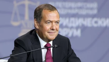 &laquo;Очень печальный&raquo;: Медведев высказался о фильме Фадеева про битву в Мариуполе