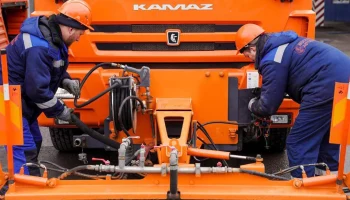 Столичная коммунальная техника переведена на летний режим работы