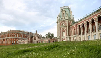 Собянин: В &laquo;Царицыне&raquo; пройдет празднование Дня семьи, любви и верности