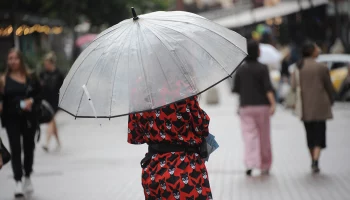 Ливень с градом и порывистым ветром ожидается в столице в ночь на 13 июня