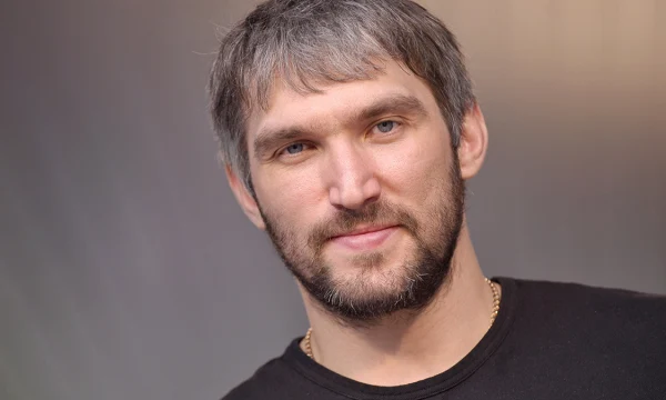 Овечкин: Дзюбе в футболе на воротах лучше не стоять — я забил ему в очко Овечкин: Дзюбе в футболе на воротах лучше не стоять — я забил ему в очко