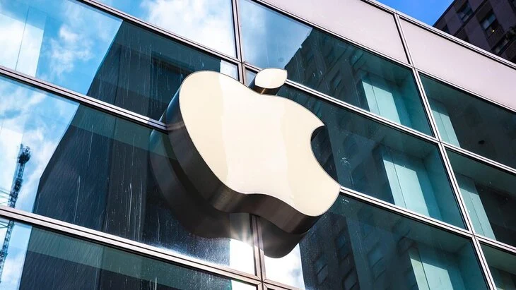 Глава Сбербанка Греф поблагодарил Apple за уход с российского рынка Глава Сбербанка Греф поблагодарил Apple за уход с российского рынка