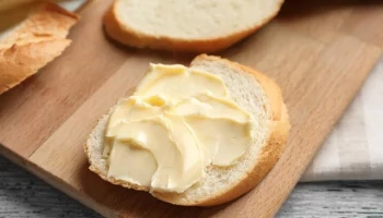 Минпромторг РФ не зафиксировал существенного роста наценок на хлеб и масло