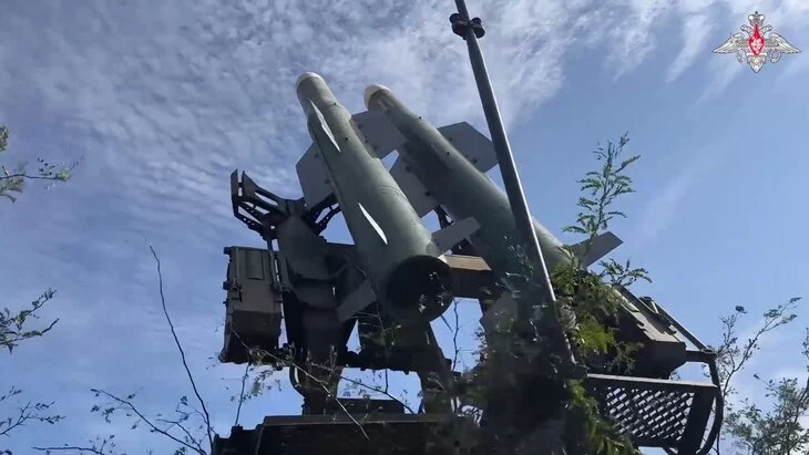 Средства ПВО уничтожили 42 украинских БПЛА над регионами РФ Средства ПВО уничтожили 42 украинских БПЛА над регионами РФ