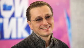 Безруков обратился в суд из-за продажи масок с его лицом на маркетплейсах