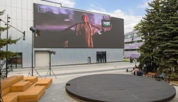 Режиссер Маслов: кинозавод "Москино" дает возможность снимать большие истории