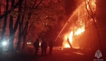 Пожар в промзоне на востоке Москвы локализован на площади 2,5 тыс "квадратов"