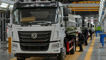 Росстандарт назвал марки китайских грузовиков, которые запрещено ввозить в Россию