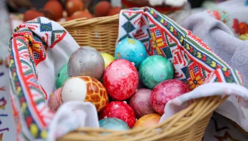 Врач-терапевт Солнцева рассказала, чем нельзя красить яйца к Пасхе