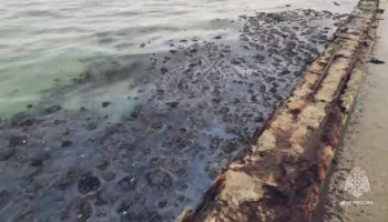 Повторные выбросы нефтепродуктов зафиксированы в Анапе