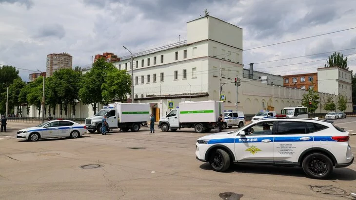 Ростовский губернатор: захват заложников в СИЗО пытались использовать для провокаций Ростовский губернатор: захват заложников в СИЗО пытались использовать для провокаций